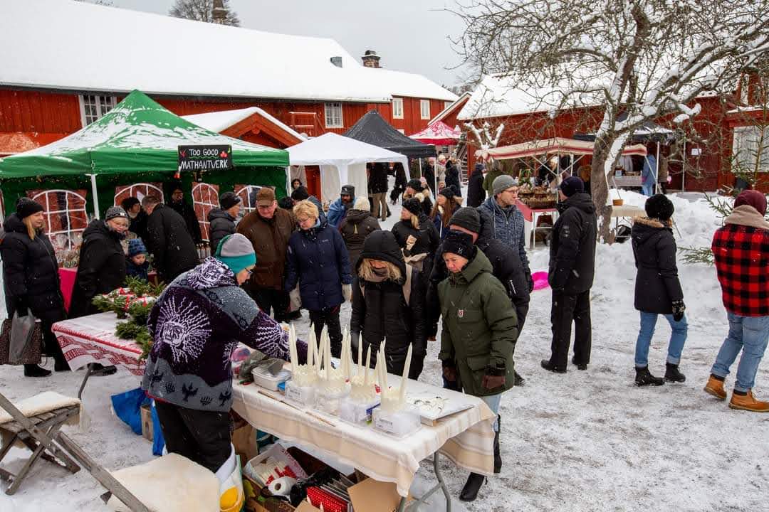 Mänskor på marknad