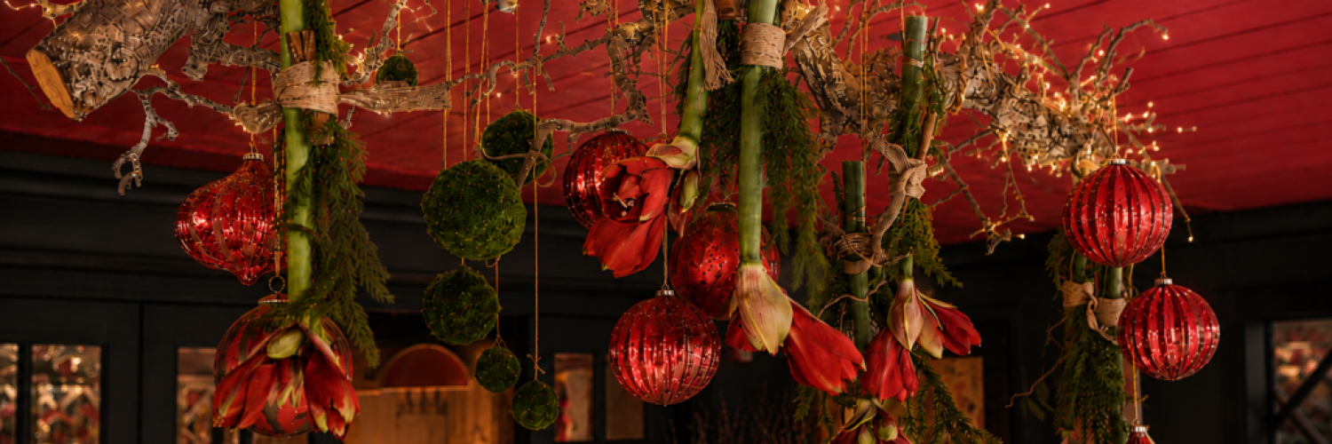 Jul-i-Crimson-bomans